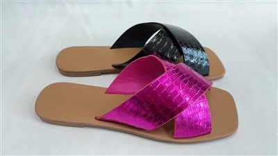 Sandália PU com estampa de crocodilo